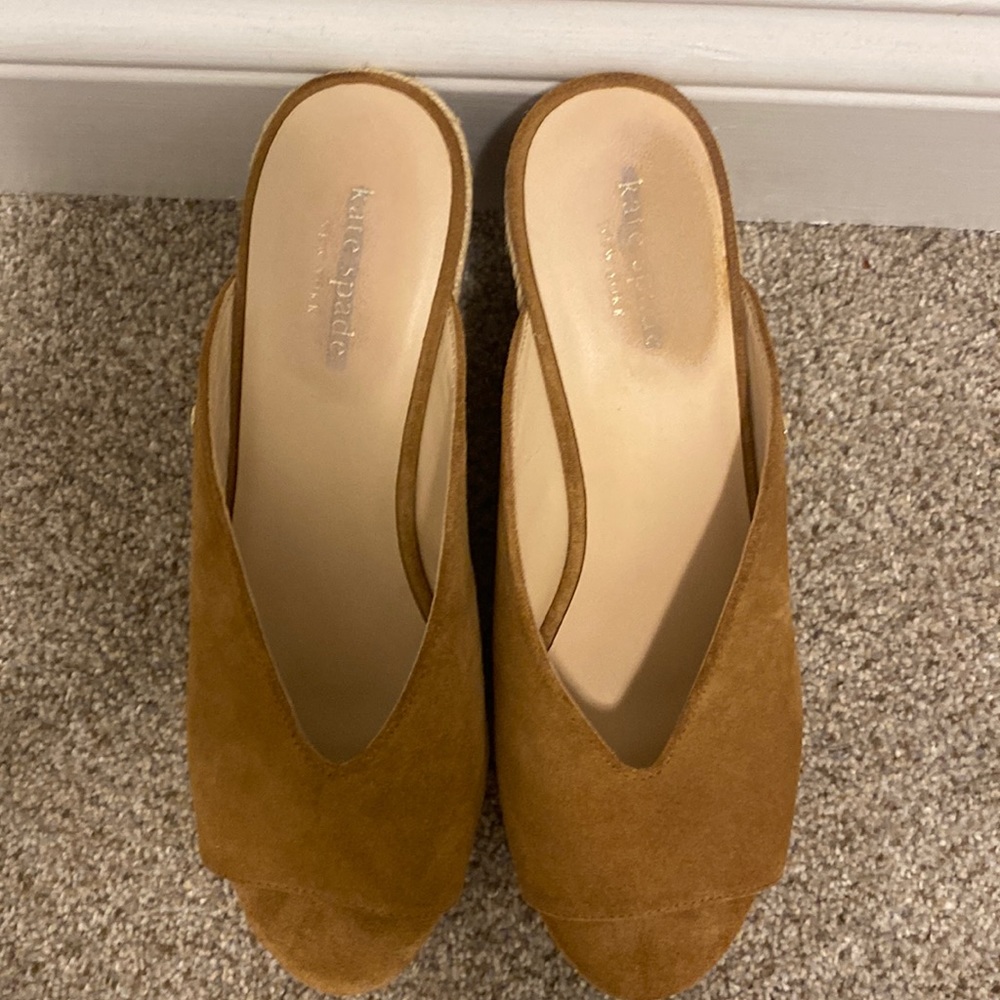 NWOT Kate spade Thea wedge shoes. Size 8.5